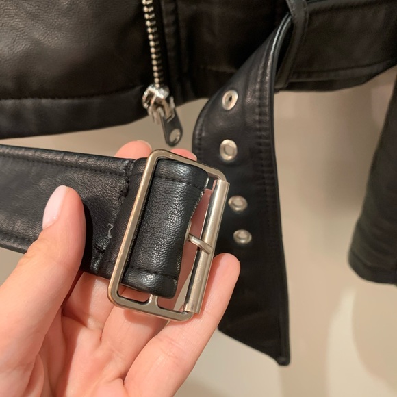 Leather jacket - Picture 5 of 10